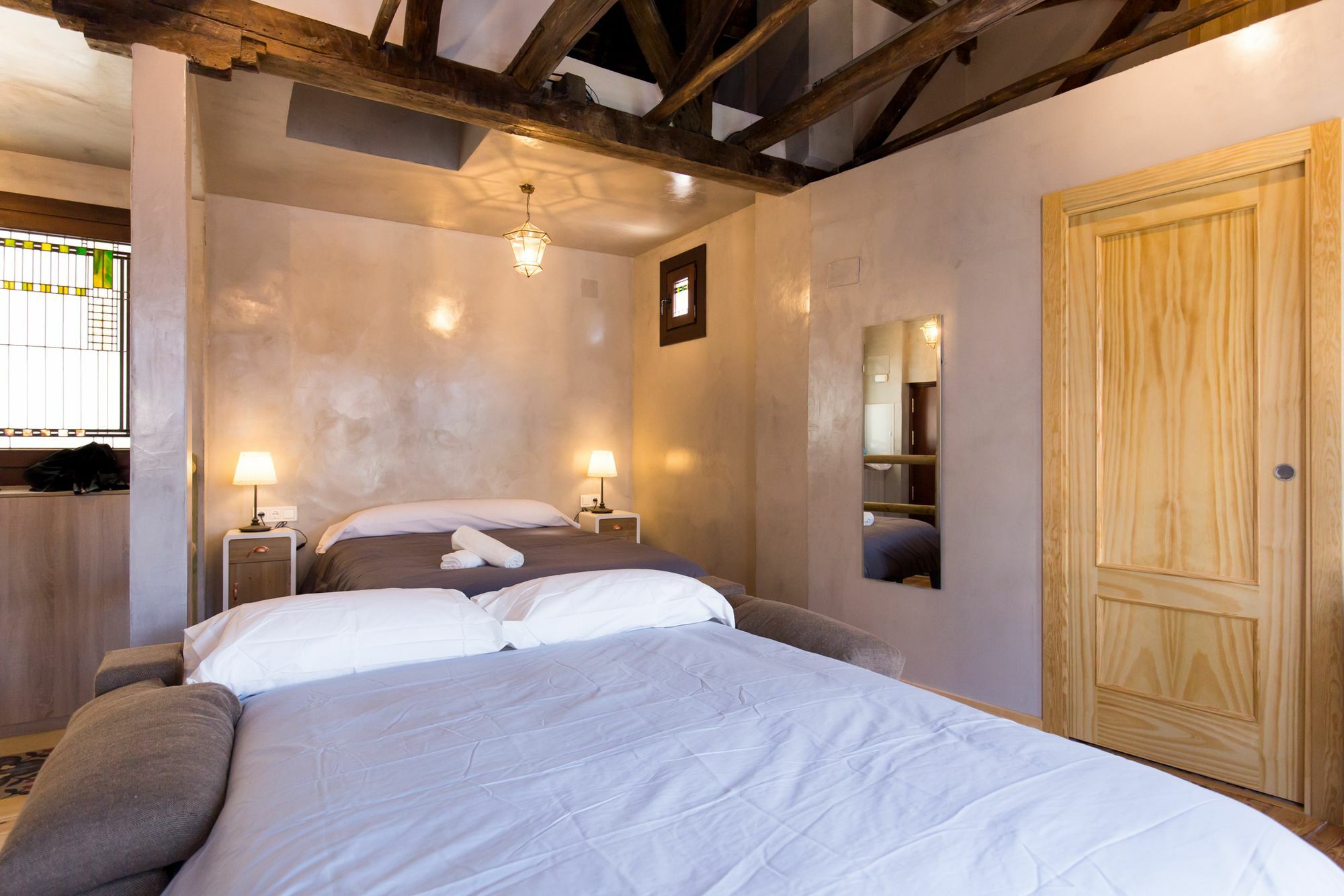 Los Lobos Suites Apartamentos Granada Kültér fotó