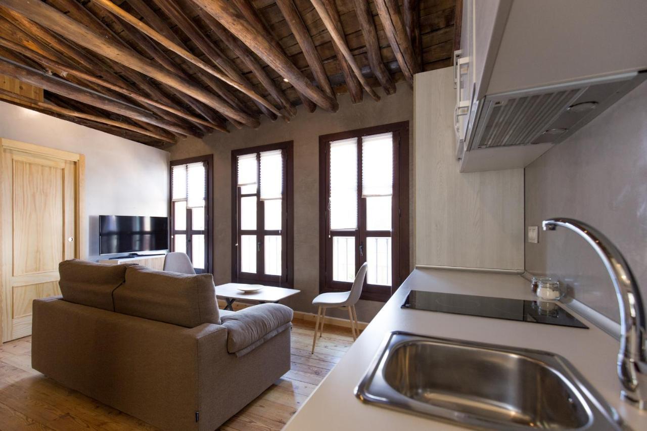 Los Lobos Suites Apartamentos Granada Kültér fotó