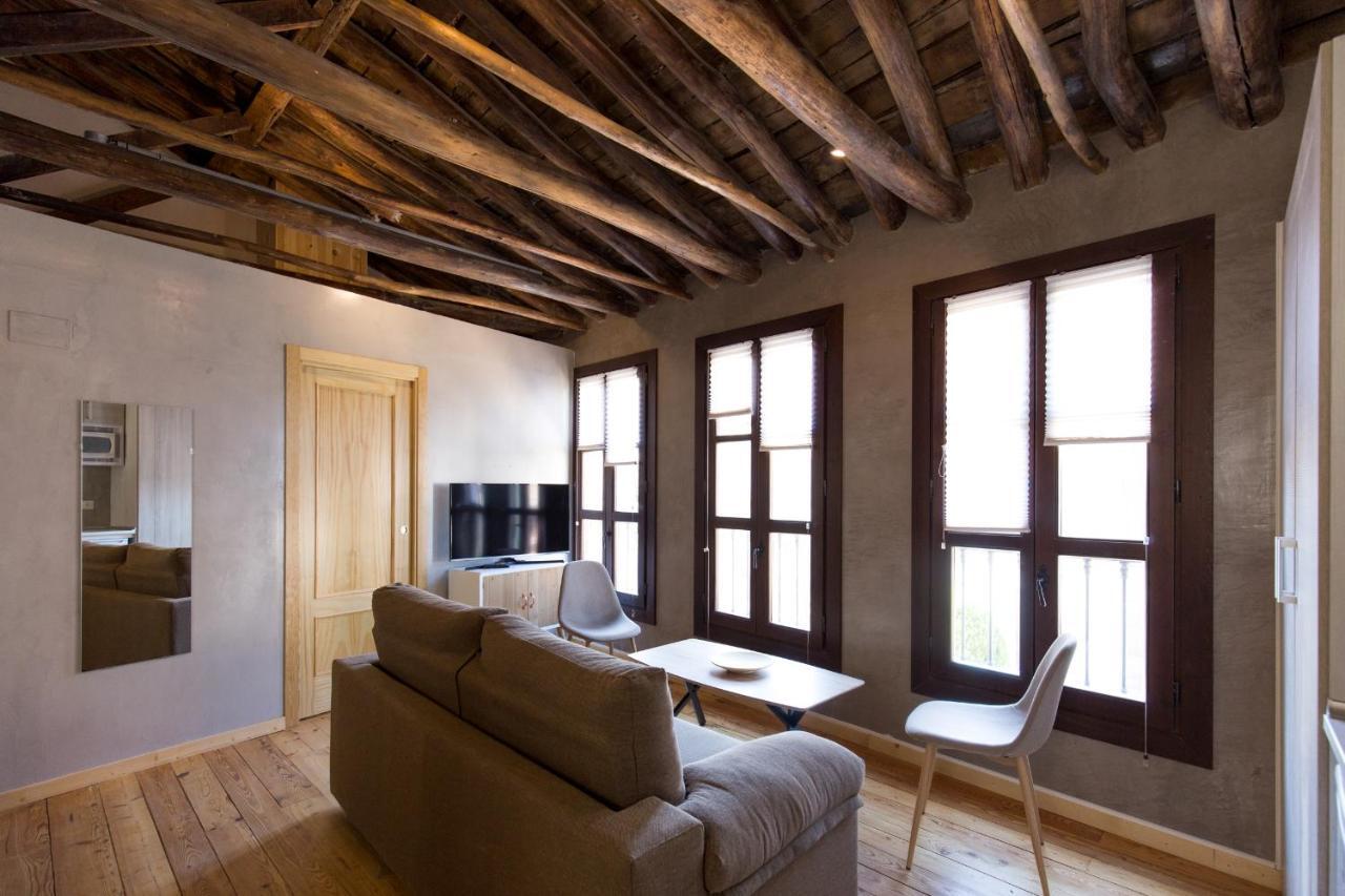 Los Lobos Suites Apartamentos Granada Kültér fotó